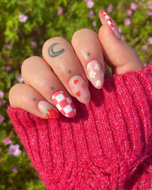 Curio Nail inspiration 5